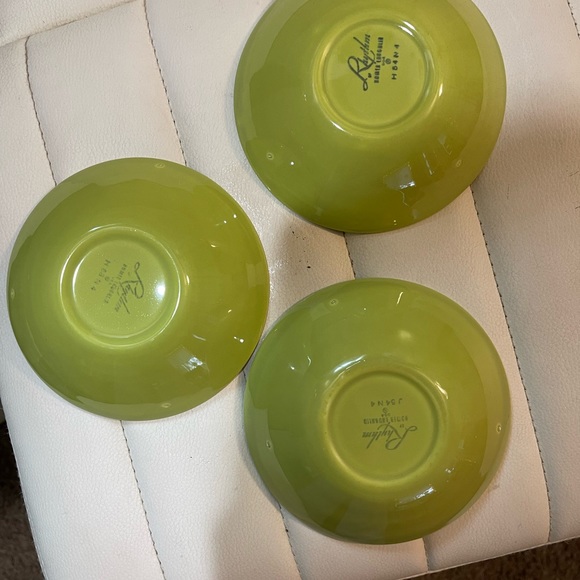 Set of 3 Homer Laughlin China Fruit Bowls in Chartreuse. - Picture 2 of 3